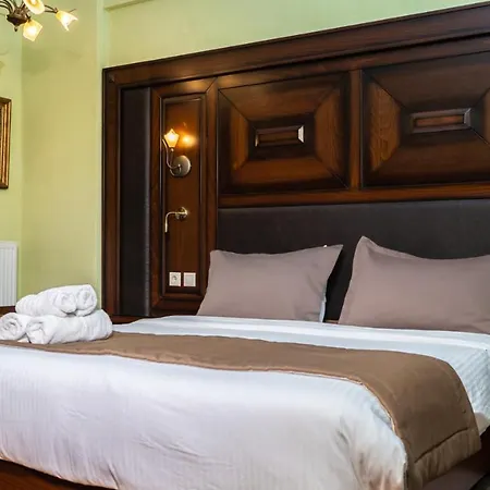 Dellas Boutique Hotel