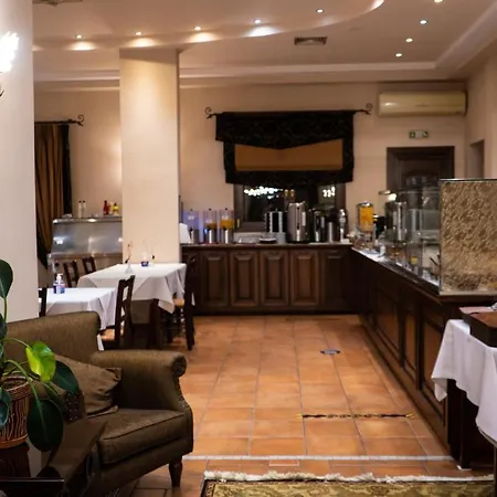 Dellas Boutique Hotel 3*