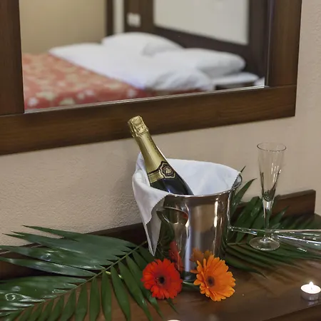 델라스 부티크 호텔 칼람파카