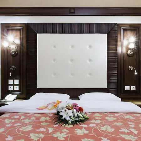 Dellas Boutique 3* Kalampáka