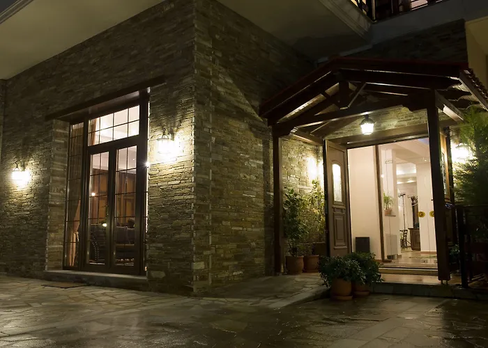 Dellas Boutique Hotel 3*