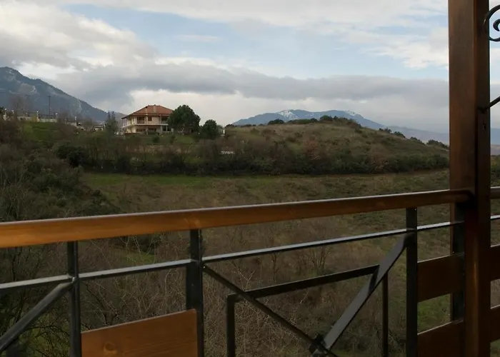 מלון Dellas Boutique 3*